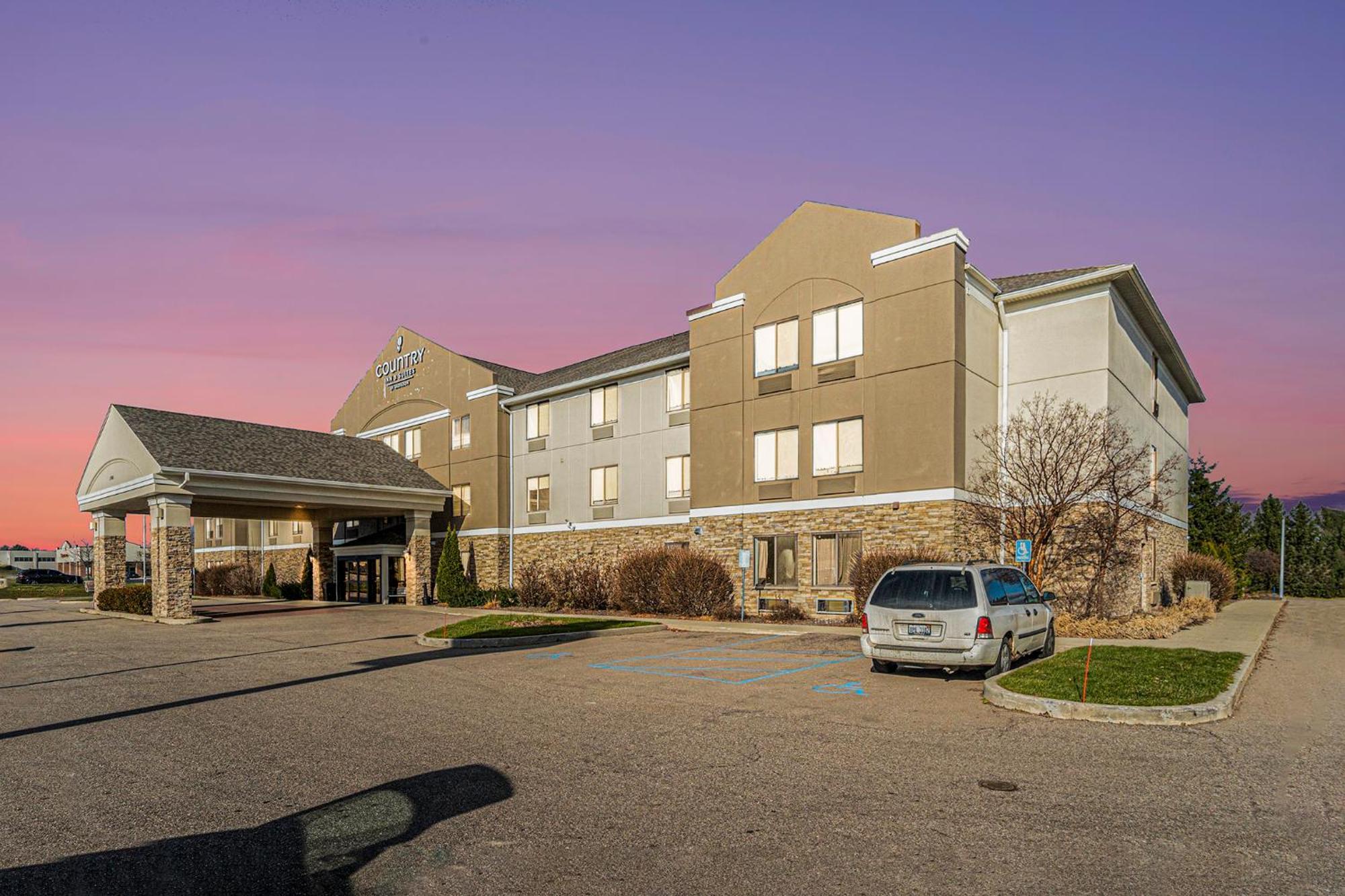 Country Inn & Suites By Radisson, South Haven, Mi Exterior photo